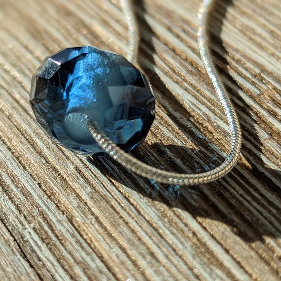 Beautiful Blue Kyanite single bead minimalist gem… - image 5