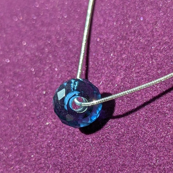 Beautiful Blue Kyanite single bead minimalist gem… - image 10