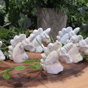 Aura Howlite Unicorn Carvings
