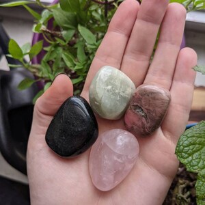Cancer Season Astrology Crystal Set