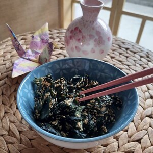 Japanese Wakame Snacks-Yummy wakame snacks-Japanese sesame seaweed treats