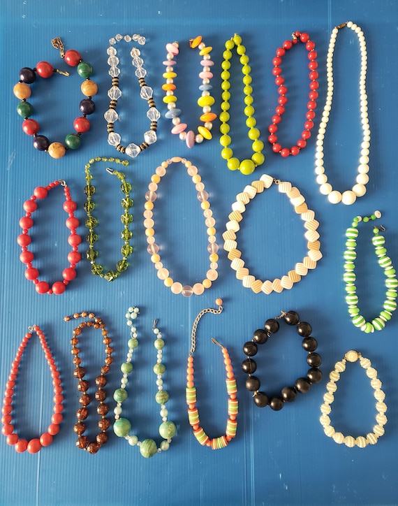 Lot of 17 Necklaces for sale