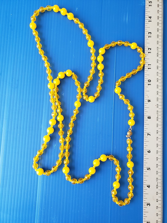 Flapper Plastic/Lucite Necklaces - image 2