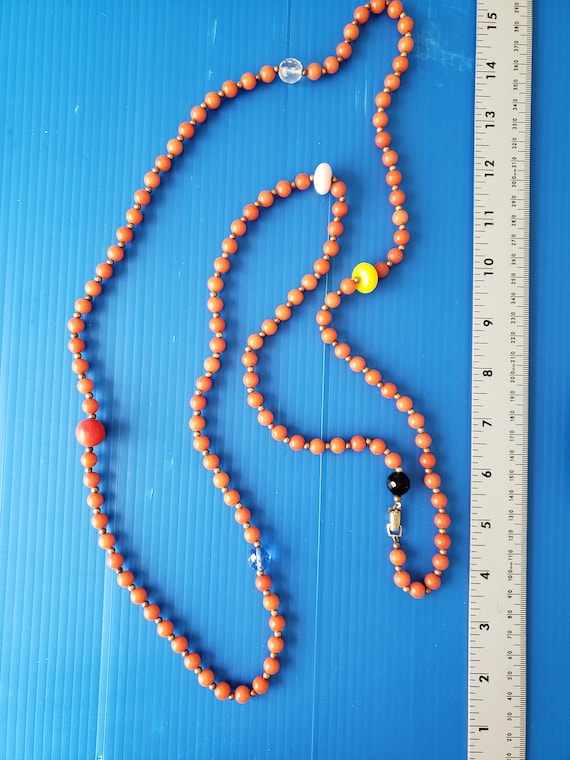 Flapper Plastic/Lucite Necklaces - image 6