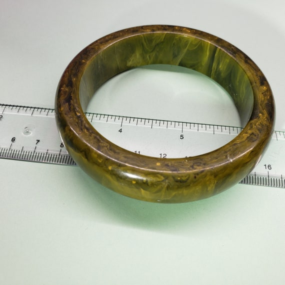 Bakelite Bracelet, Marbleized green