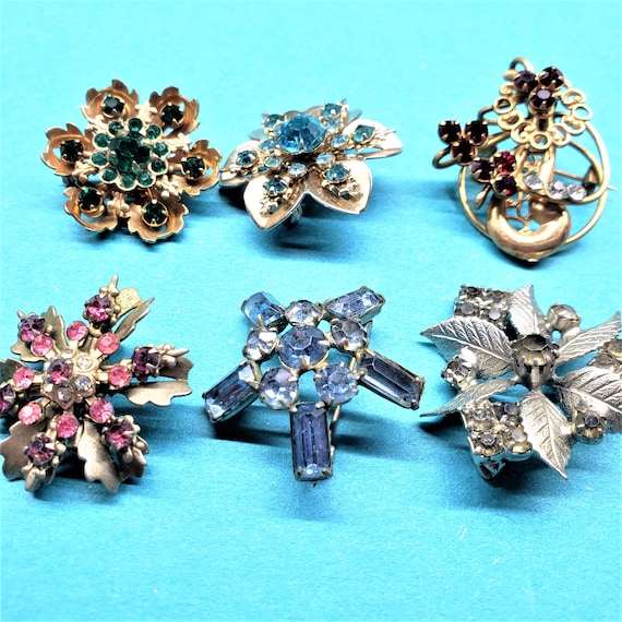 Lot Sale Six Small Crystal Brooches/Pendants