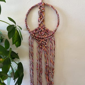 Boho-vredesteken macramé muurhanger: gerecycled katoen, 14 cm