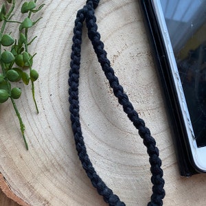 Black Macrame Phone Wristlet: Eco-Friendly Cotton Phone Tether