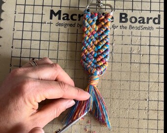 Makramee Mermaid Tail Schlüsselanhänger Anleitung: DIY Craft Pattern (Digitaler Download)
