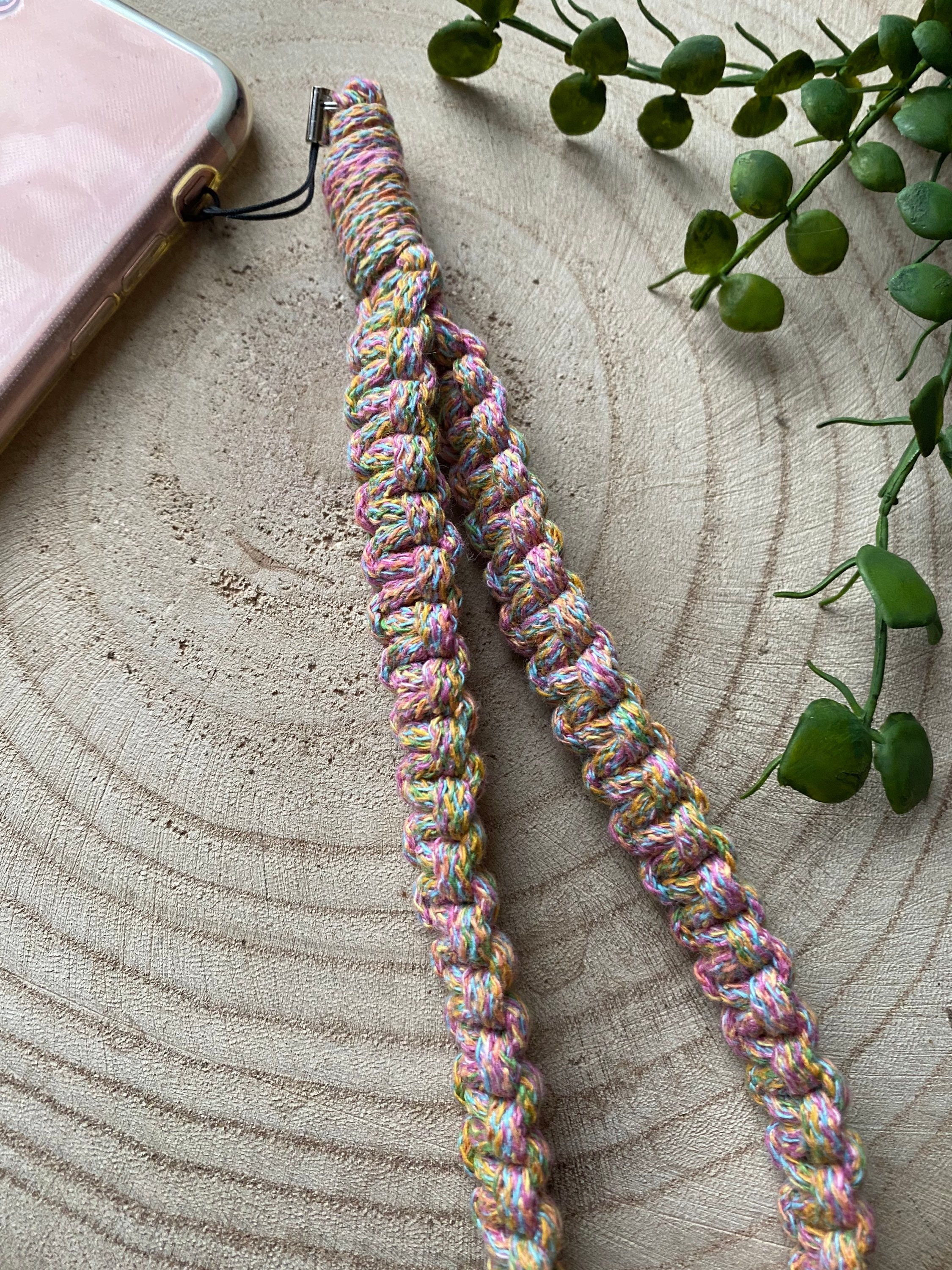 LQIOACU 1 Pezzi Cinturino da polso cordino, laccio per cellulare, per Boho Macrame telefono cordino da polso, phone strap, portachiavi a catena, intreccio di fiori