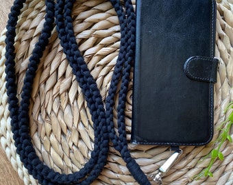 Black macrame cross body phone strap, Phone tether,universal phone holder, phone chain, hands free phone accessories,mobile phone fashion