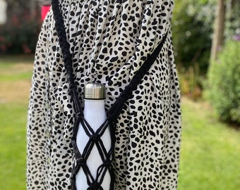 Schwarze Makramee Flaschenhalter Tasche: Crossbody Tumbler Carrier