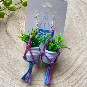 Pendientes colgantes de plantas moradas, pendientes de plantas del Reino Unido, regalo para amantes de las plantas, regalos de plantas para ella, regalos de plantas de interior, regalo para mamás de plantas, pendientes de primavera