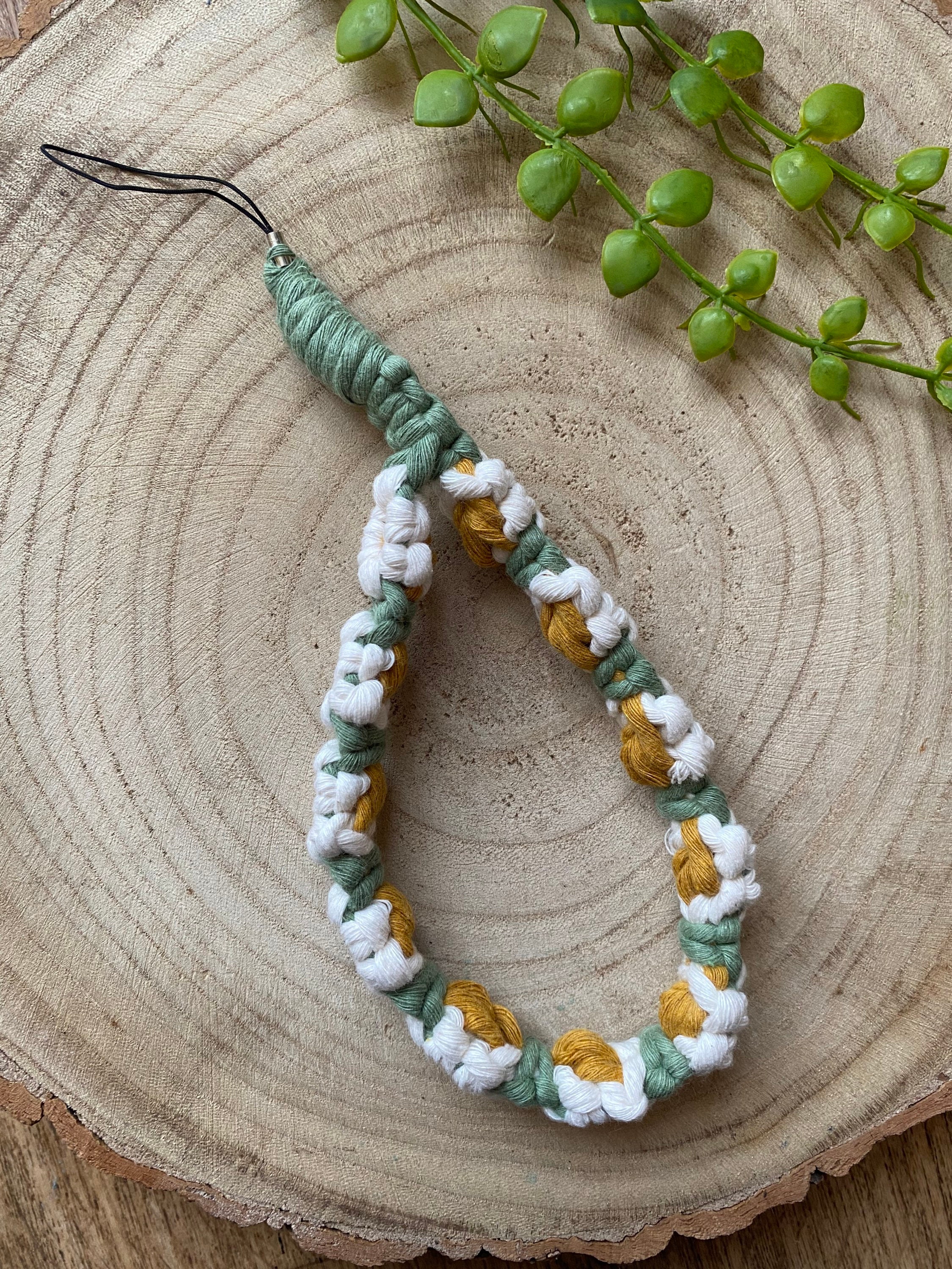 Daisy Chain Phone Charm, Wristlet Phone, Phone Strap, Wrist Daisy Chain Phone Charm, Wristlet Phone, Phone Strap, Wrist