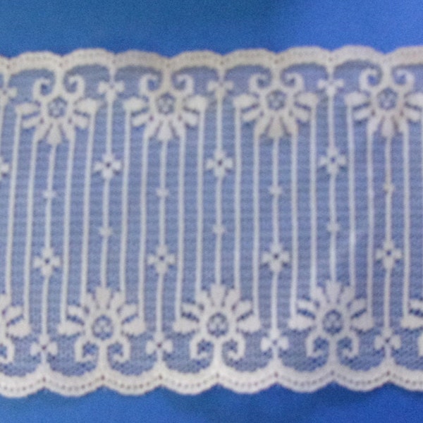 4" off white flat lace