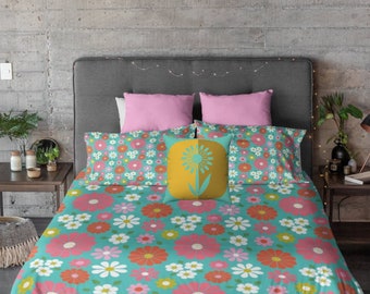 1970s Flower Power Bedroom Decor, Retro Bedding Funky, Turquoise, Pink, White Daisy Flower Modern, Groovy Hipster Home Decor,  Duvet Cover