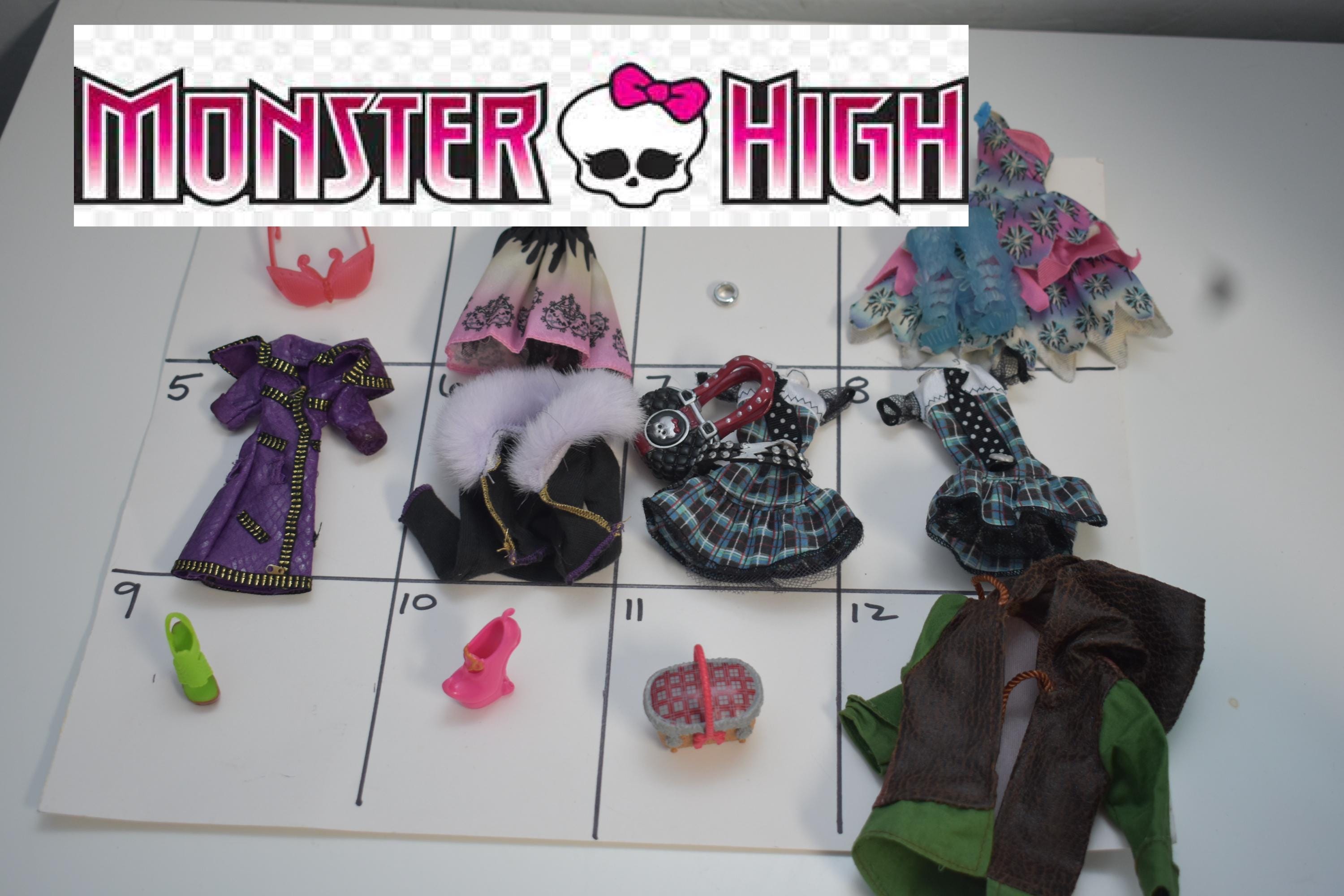 Prices vary- PICK ONE ITEM! Monster High G1 clothes / accessories / jewelry Abbey, Frankie, Cupid, Clawdeen