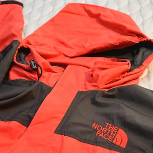 90s the north face blouson （made in usa） The North Face Goretex Jacket Red Vintage 90s Made in USA