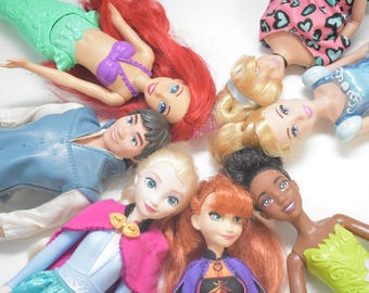 7 Disney Barbie doll assorted lot with play dolls Frozen, Ariel, Cinderella