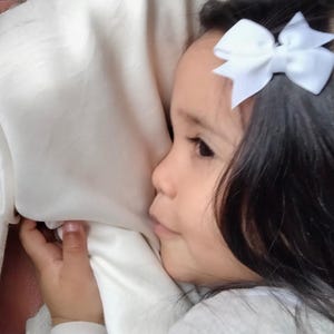 Toddler 100% Silk Pillowcase, 22 Momme Mulberry Silk, Travel Pillowcase, Envelope Closure, Overlap Closure, Baby Pillow Cover, White, Ivory