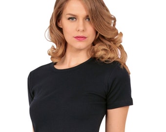 100% COTTON Women's Women's Short-Sleeved Crew-Neck T-Shirt. Made in Italy. S-XL. Slim-Fit. Perfect for Everyday Wear.