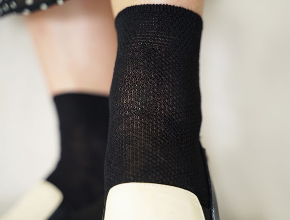 100% ORGANIC filo Di Scozia COTTON Ladies' Socks. Made in ITALY. 1 Pair.  Sheer, Silky, Lightweight. Casual/dress Wear. See-through. -  Hong Kong