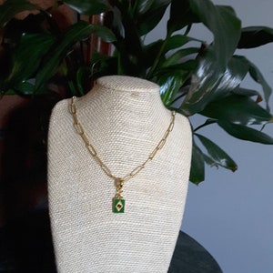 Brasil Flag Necklace-Green and gold . Banheira brasileira necklace.