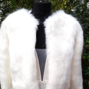 Stylish Ivory Faux Fur Wedding Jacket for Bride or Bridesmaid - Stay Warm and Chic!