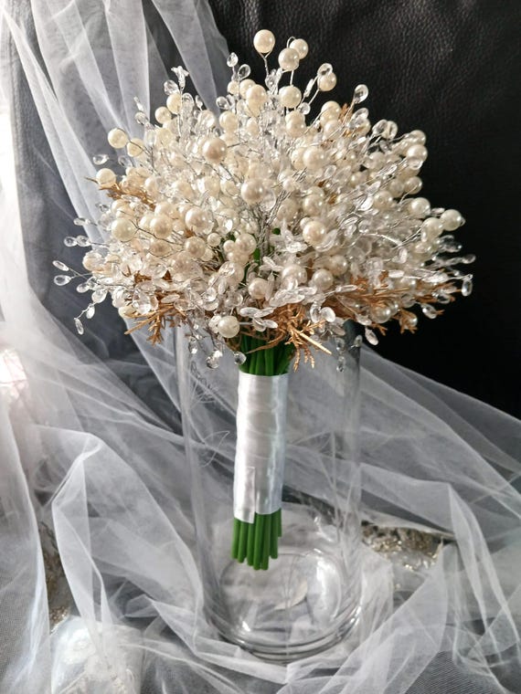 Ivory Pearl & Crystal Bridal Bouquet: Winter Wedding Posy - Etsy