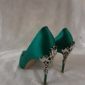 emerald green satin shoes