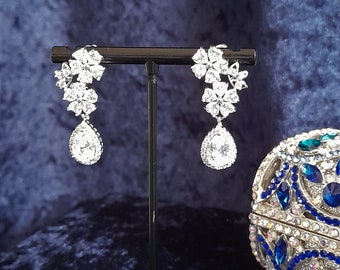 Swaroski Earrings,silver Bridal Earrings,Wedding Earrings