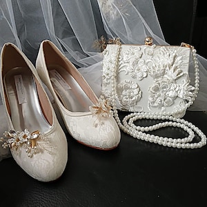 Ivory Lace and Satin Shoes For Bride,Wedding Shoes With Clips And Matching Bag,Formal Event Footwear For Women