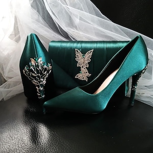 Forest Green Satin Evening Shoes,Gothic Wedding Heels for Bride Or Bridesmaid,Carved Pumps With Matching Clutch Bag For Formal Event