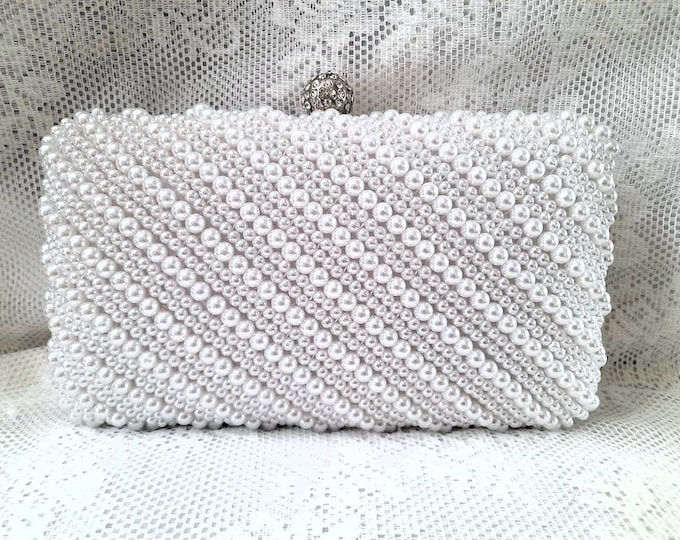 Indispensable de la mariée : pochette de mariée en perles - sac à main chic pour le mariage