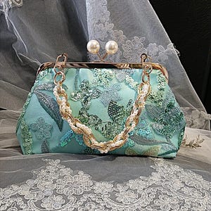 Bolso de noche bordado en turquesa claro, bolso de boda en menta, bolso de novia con lentejuelas y asa de perla.