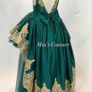 Emerald Green & Gold High Low Vintage Lace Rhinestone Embezzlement Tulle Satin Open Back Gown