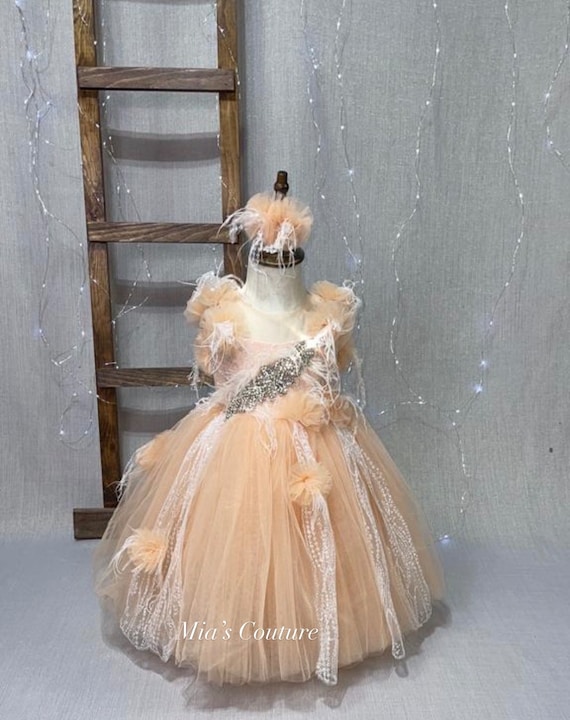 green emerald velvet dress Sheath/Column Halter Peach Sleeveless Wedding Guest Dress main image 1