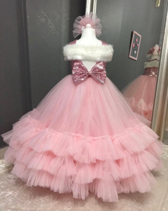 Modern gown for girls outlet