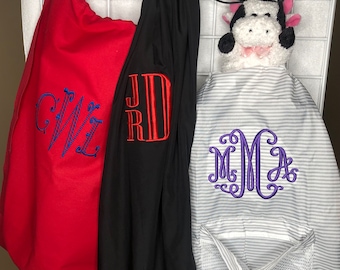 Monogrammed Laundry Bag, High school Graduation Gift,  Clothes Hamper, College Laundry Hamper, Dorm Room Gift, Personalized Laundry Bag,
