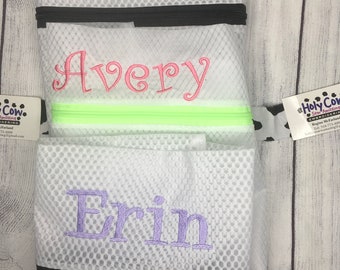 Embroidered Mesh Laundry Bag, Personalized mesh Bags,  Lingerie Bag, Laundry bag for delicate washables, Mesh laundry bag, Bridal party gift