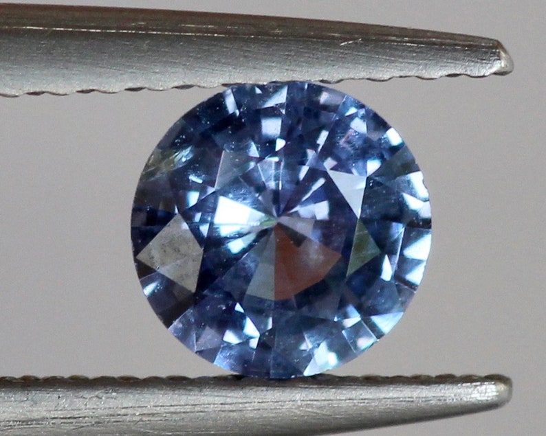 0.51Carat 5.0mm Round Natural Blue Sapphire Gemstone Unheated With Excellent Cut And Brilliant Luster Unheated Loose Stone