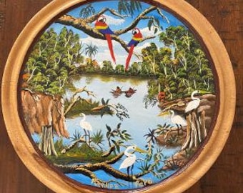 Perú Pucallpa Perú plato de madera pintado a mano río Ucayali arte  popular escena selvática loros brillantes hombres en canoa pájaros