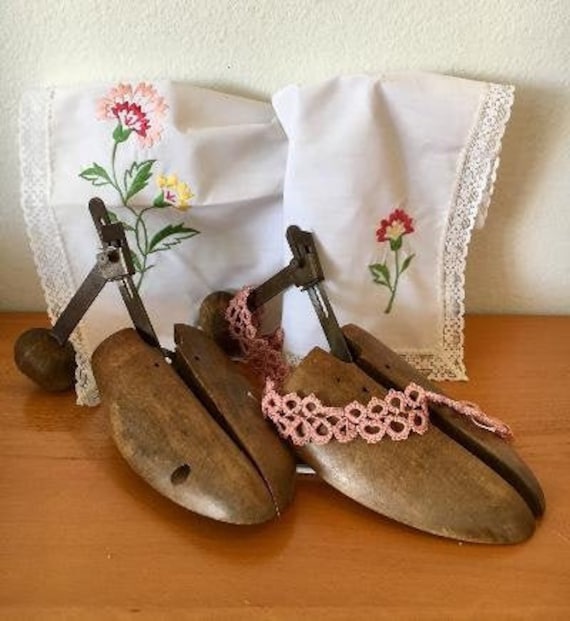 Stretchers slippers top