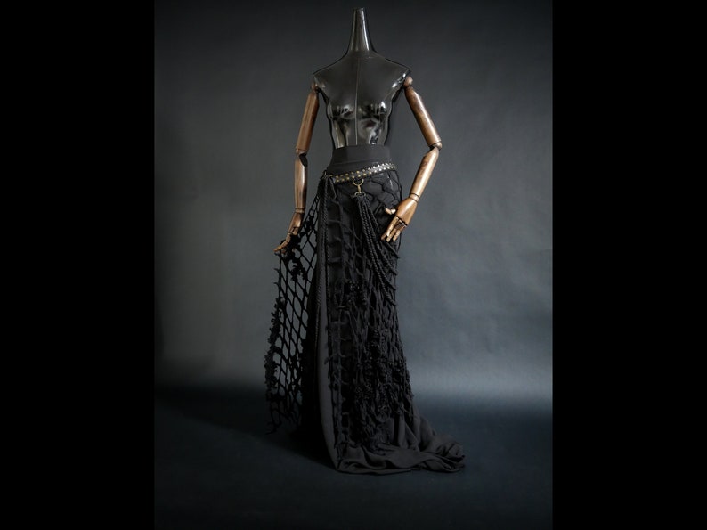 Grid skirt, net skirt, felt skirt, witch's cape, net cape, felt cape, grid cape, witch's skirt, dark style outfit, gothic skirt, dark fashion image 1