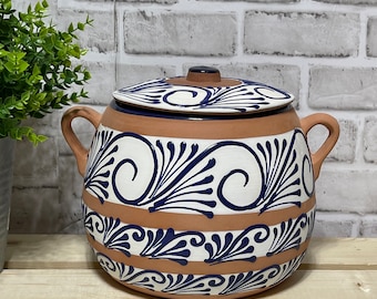 Mexican pottery hand crafted/terracotta blue talavera pot w/lid/olla de engobe color talavera