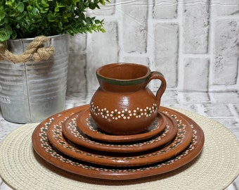 Mexico terracota handmade plates & bowls assorted size/Platos planos de barro