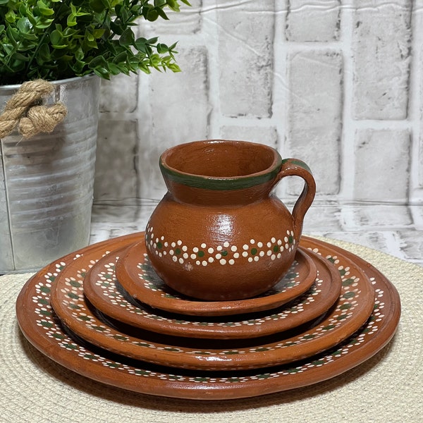 Mexico terracota handmade plates & bowls assorted size/Platos planos de barro