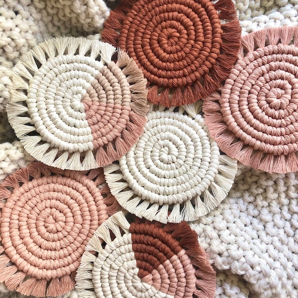 Juego de 4 posavasos de macramé