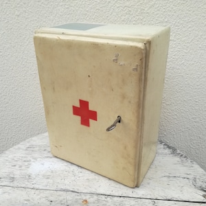 Vintage First Aid - Etsy