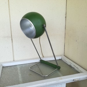 Large Eyeball Lamp / 1970s Space Age Desk Lamp / Mid Century Modern Lighting / 70s Yellow Eye Ball Table Lamp